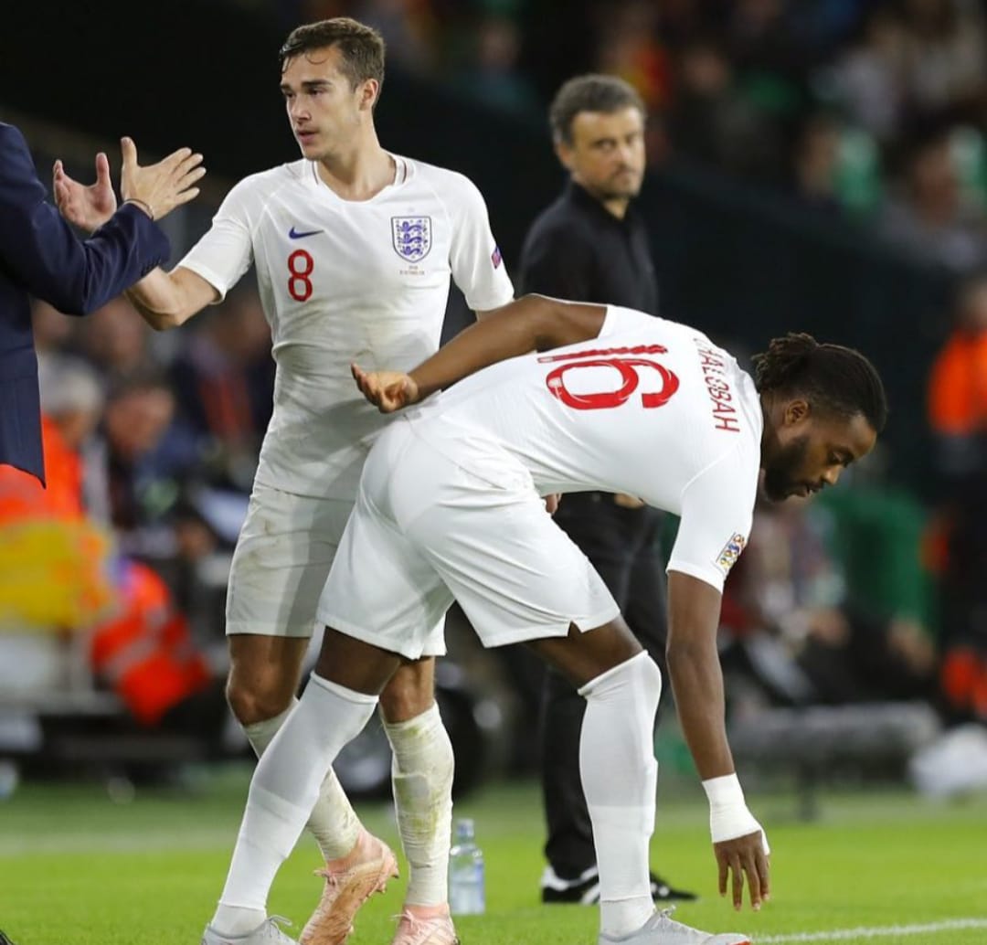 Nathaniel Chalobah saat debut bersama Timnas Inggris di UEFA Nation League. Meski demikian ia tercatat 0 menit bermain bersama The Three Lions