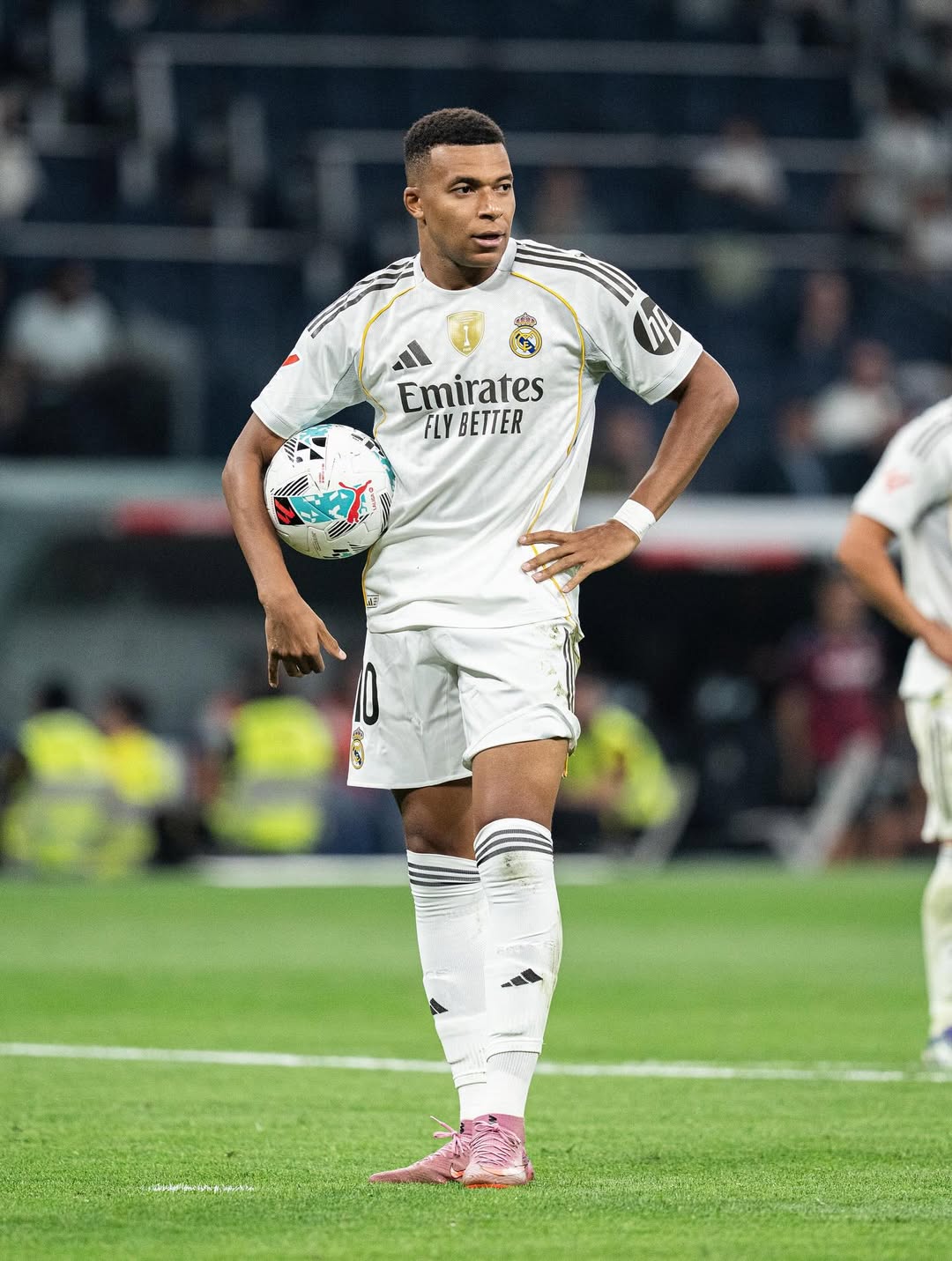 Laporan terbaru menunjukkan Mbapp&eacute; masih favorit Ballon d&rsquo;Or 2026