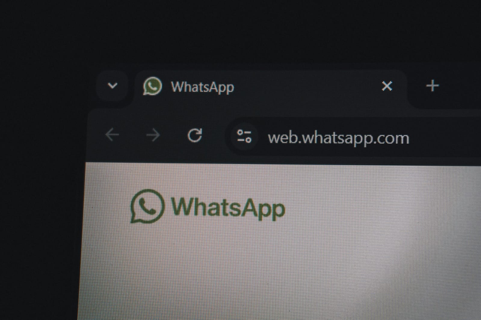 Uni Eropa berlakukan moderasi konten yang lebih ketat ke WhatsApp.