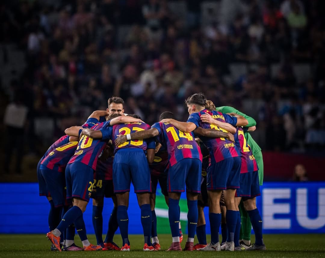 Klub FC Barcelona masih menunggu kepastian perihal penggunaan Camp Nou sebagai markas mereka.