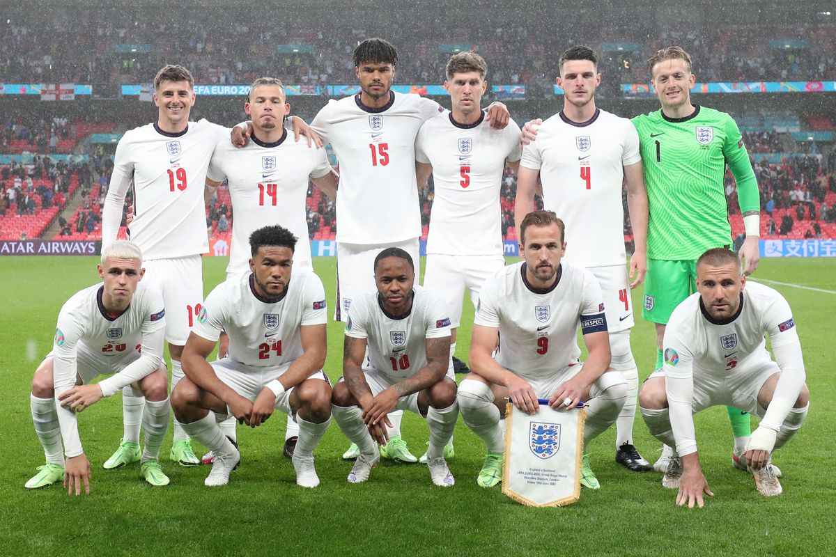 Three Lions tampil tak tersentuh dengan 10 laga tanpa kebobolan. Kini Inggris hanya selangkah lagi pecahkan rekor Spanyol.