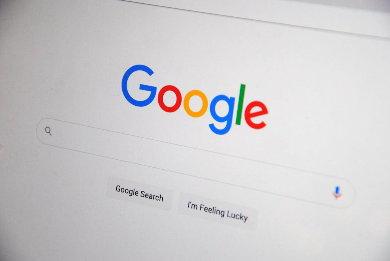 Google lagi-lagi tersandung masalah terkait penyalahgunaan dominasi di Eropa.