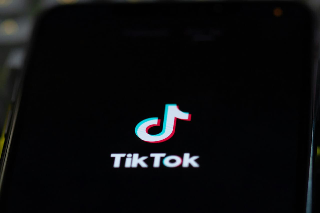 Titkok berikan opsi baru bagi pengguna terkait konten buatan AI.