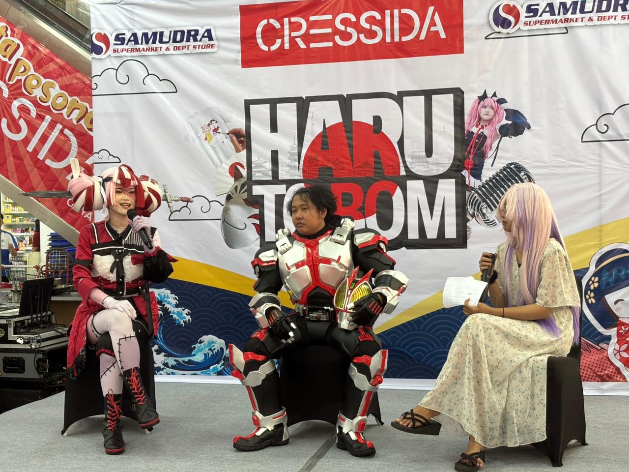 Gelaran peringatan 22 tahun Samudra Supermarket ini mempertandingkan lima kategori cosplay dengan hadiah uang tunai dan voucher jutaan rupiah.
