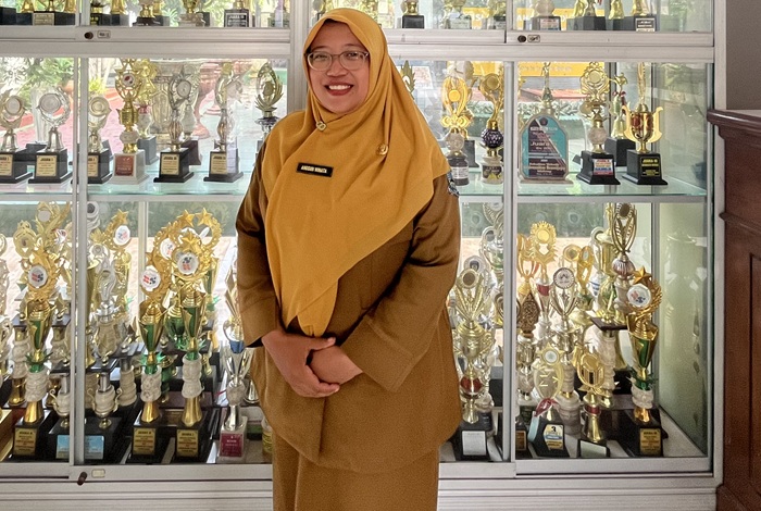 Anggun Winata juara Anugerah Guru Prima Jatim 2025 sekaligus juara tiga AGP Nasional 2025.