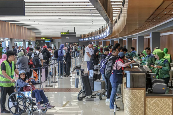 Ilustrasi aktifitas sejumlah penumpang di Terminal 1C, Bandara Soekarno-Hatta, Tangerang, Rabu (12/11).