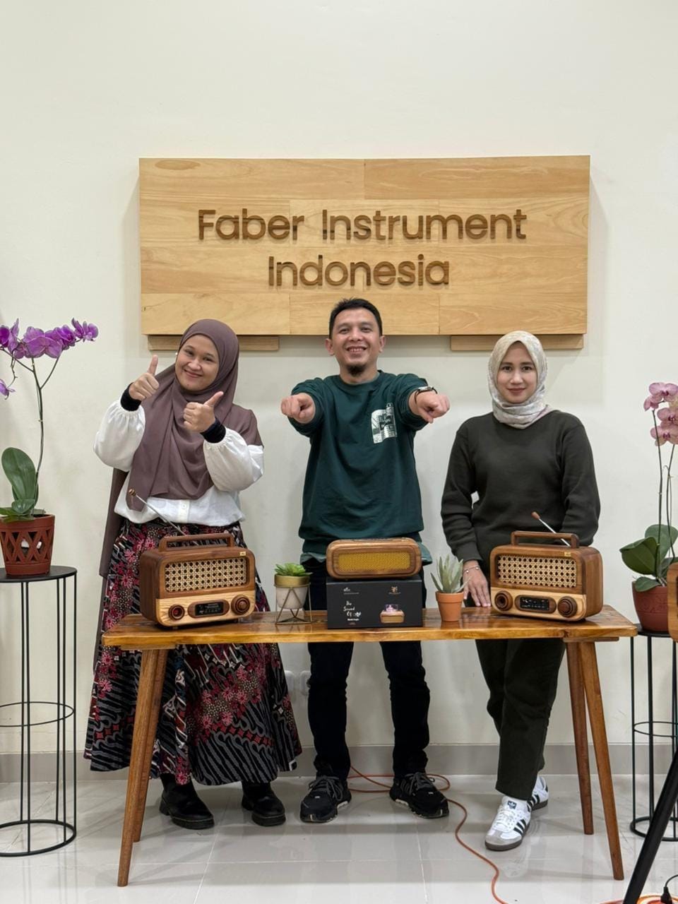 Faber Instrument sukses kembangkan kerajinan limbah kayu hingga menembus pasar dunia berkat pemberdayaan BRI.