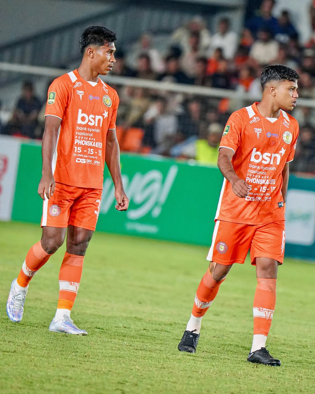 Persiraja menang besar. Persaingan Liga 2 makin ketat menuju akhir musim.
