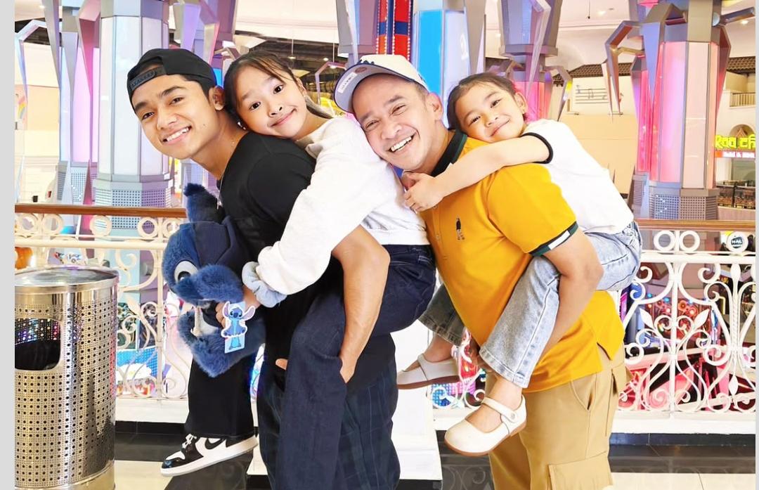 Momen kebersamaan Ruben Onsu dan ketiga anaknya.