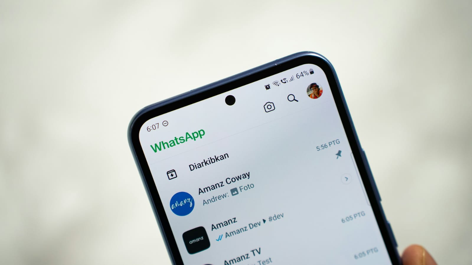 Meta resmi larang chatbot AI pihak ketiga beroperasi di WhatsApp.