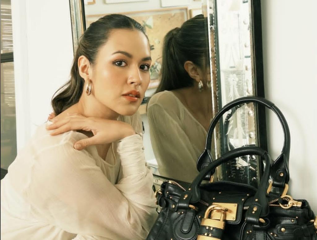 Penyanyi Raisa tuntut penuh hak asuh anak.
