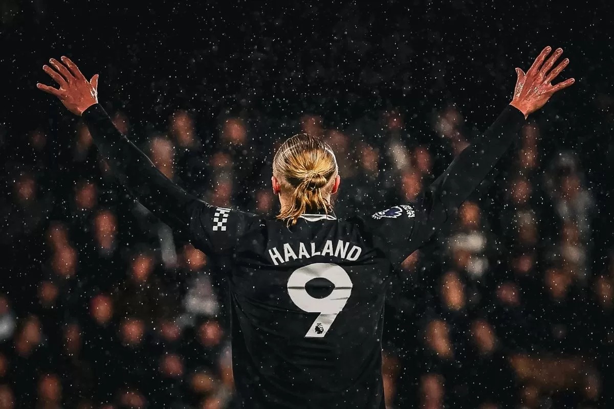 Erling Haaland mencetak gol ke-100 di Premier League.