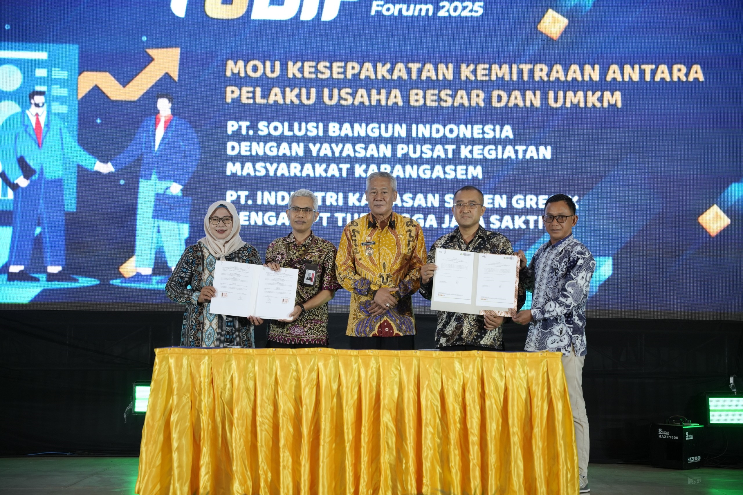 Tuban Investment Forum (TUBIF) yang diselenggarakan di Ballroom Hotel Mustika sebagai wujud dukungan kepada para investor.
