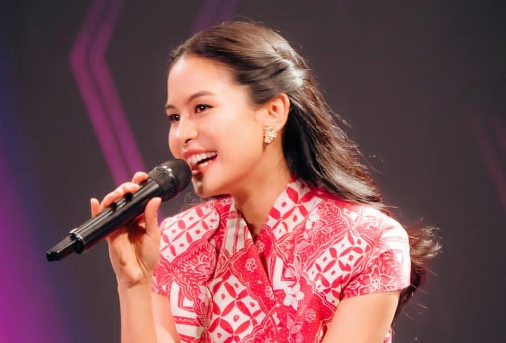 Maudy Ayunda buka suara usai disebut tone deaf soal bencana banjir yang melanda wilayah Sumatra
