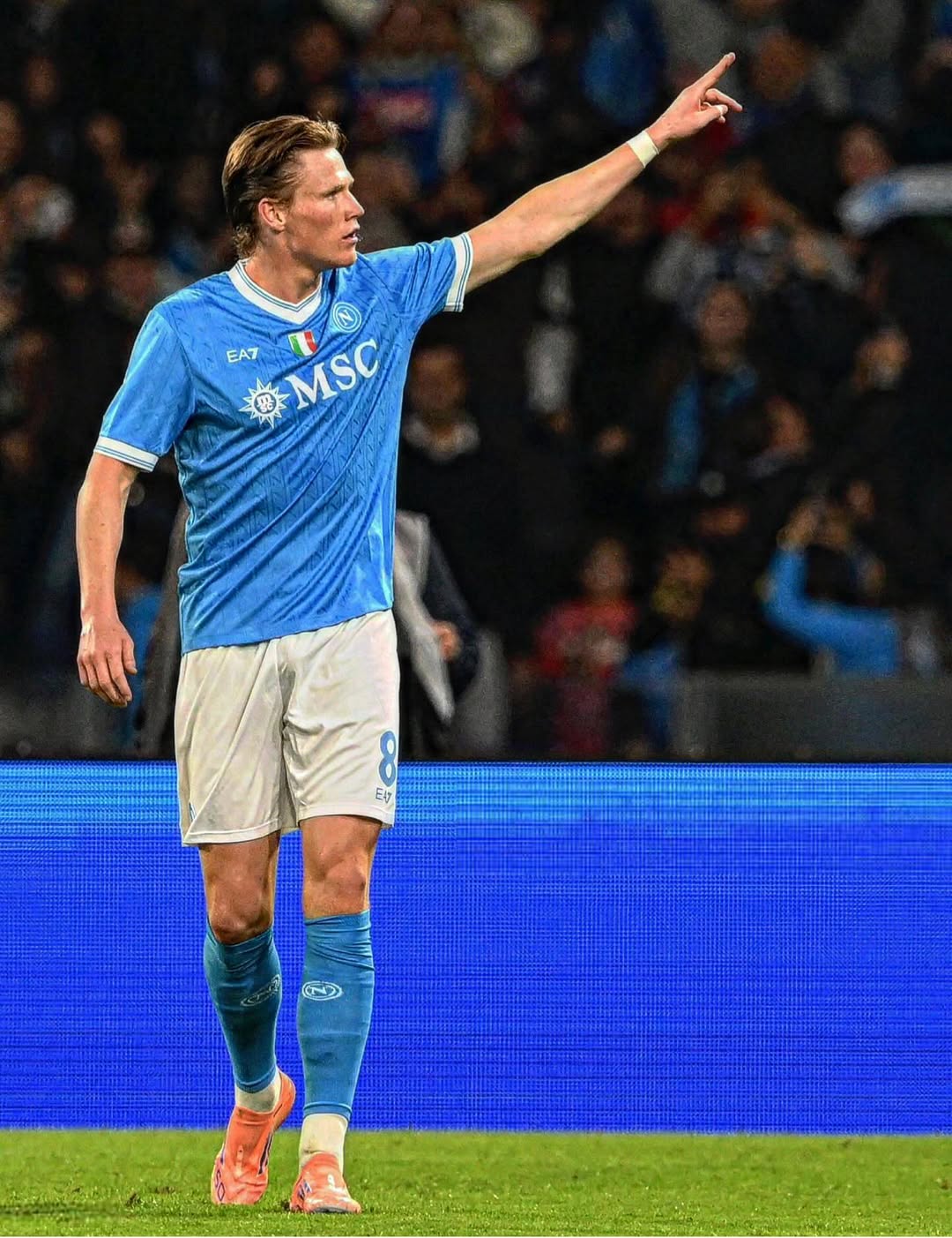Performanya yang konsisten membawa Scott McTominay meraih trofi Serie A dan banyak penghargaan individu.