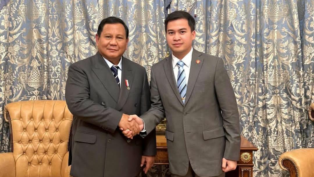 Agung Surahman asisten pribadi Presiden Prabowo mendadak jadi perbincangan publik.