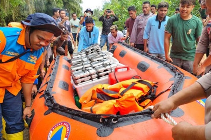Ilustrasi kegiatan yang dilakukan di daerah yang dilanda banjir
