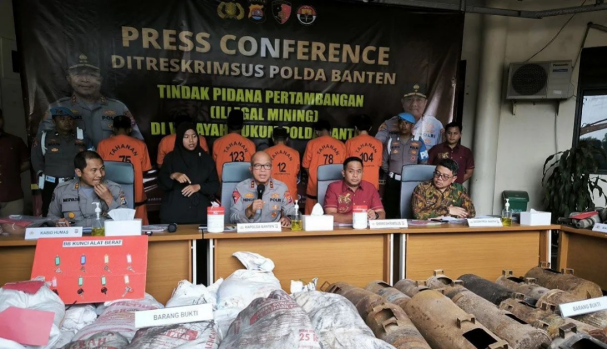 Konferensi pers ungkap kasus sepuluh kasus penambangan ilegal
