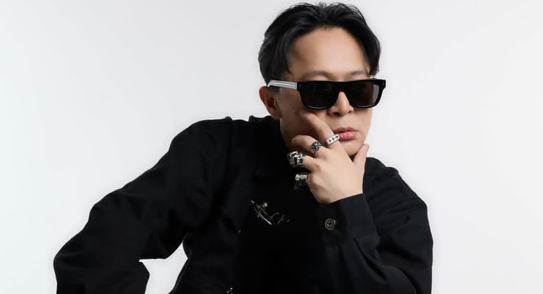 Kembali akrab usai putus, DJ Bravy menegaskan kedekatannya dengan Erika hanya pertemanan