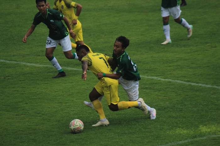 Pertandingan Persatu Tuban vs Bumi Wali FC
