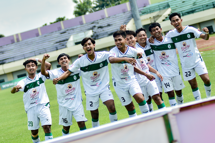 Dua gol tanpa balas membawa Bumi Wali FC menyalip Persatu dan memperbesar peluang menuju babak 32