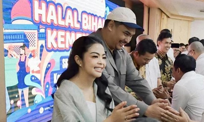 Nama Niena Kirana mendadak mencuat setelah isu yang menyeret Dito Ariotedjo dan Davina Karamoy ramai diperbincangkan warganet.