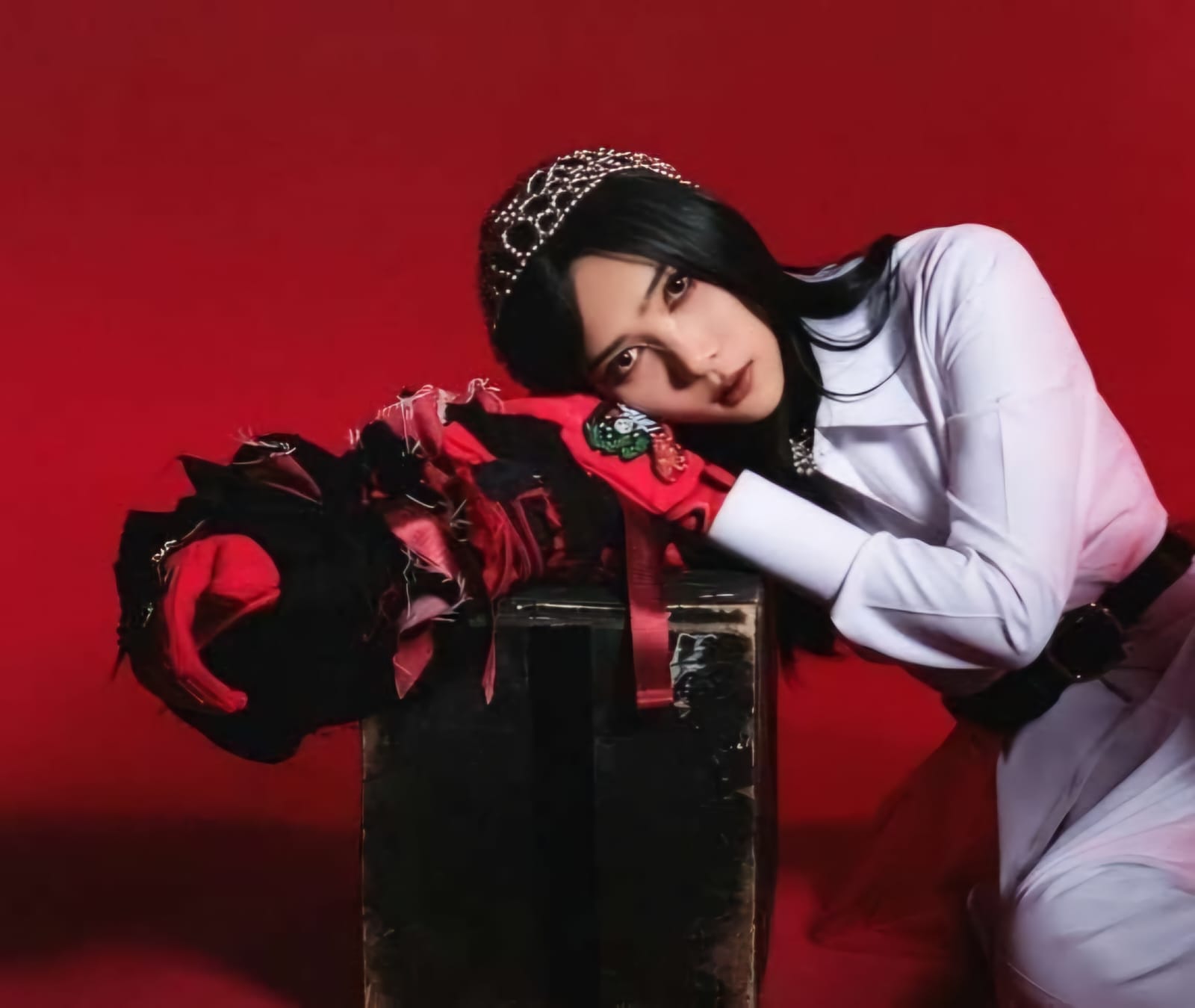 Isyana Sarasvati merilis album kelimanya, Eklektiko