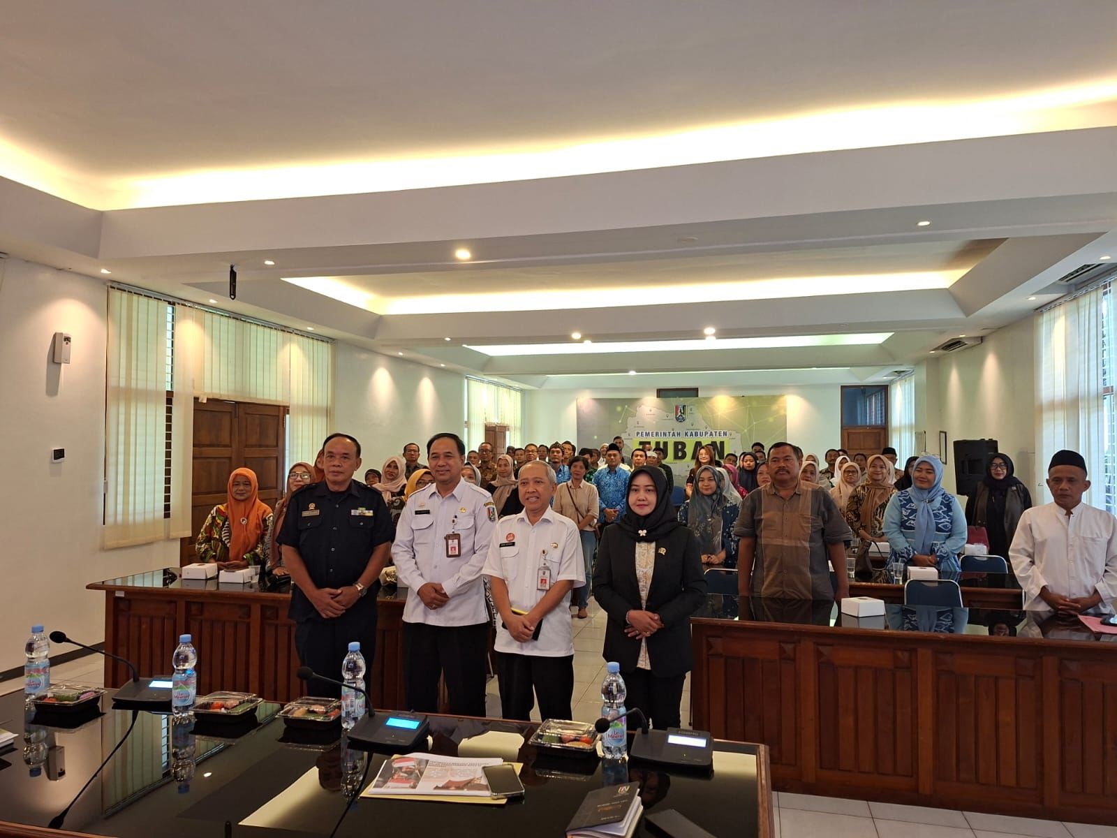 Forum Pembauran Kebangsaan (FPK) yang dilaksanakan sebagai bentuk memperkuat persatuan, tolenransi, dan kerukunan masyarakat yagn majemuk.