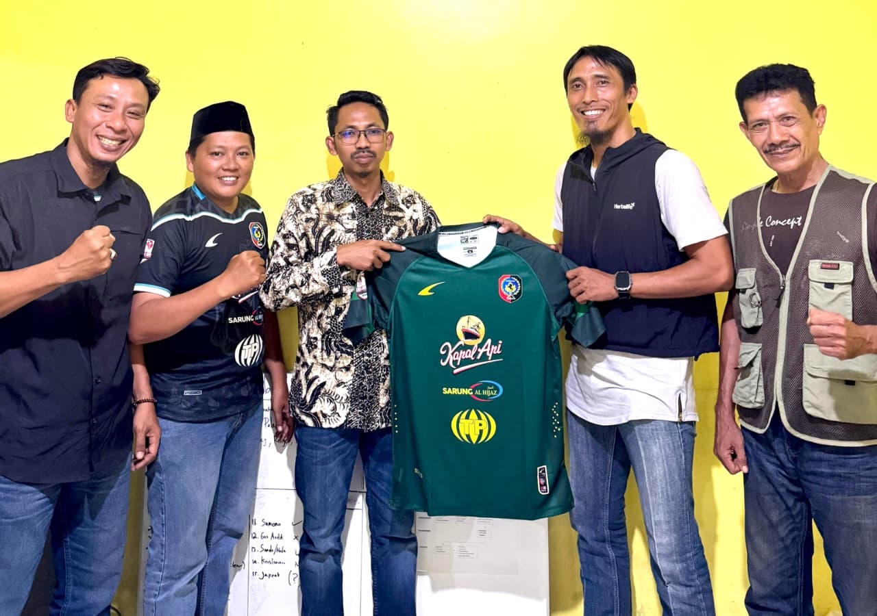 Slamet Sampurno resmi menangani Persatu Tuban dengan target memperbaiki performa di babak 32 besar Liga 4 Jatim.