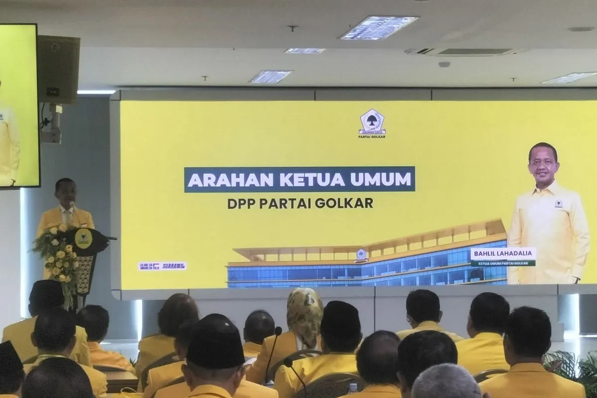 Bahlil Lahadalia menegaskan tidak boleh ada kader Golkar yang melanggar hukum di tengah maraknya OTT KPK.