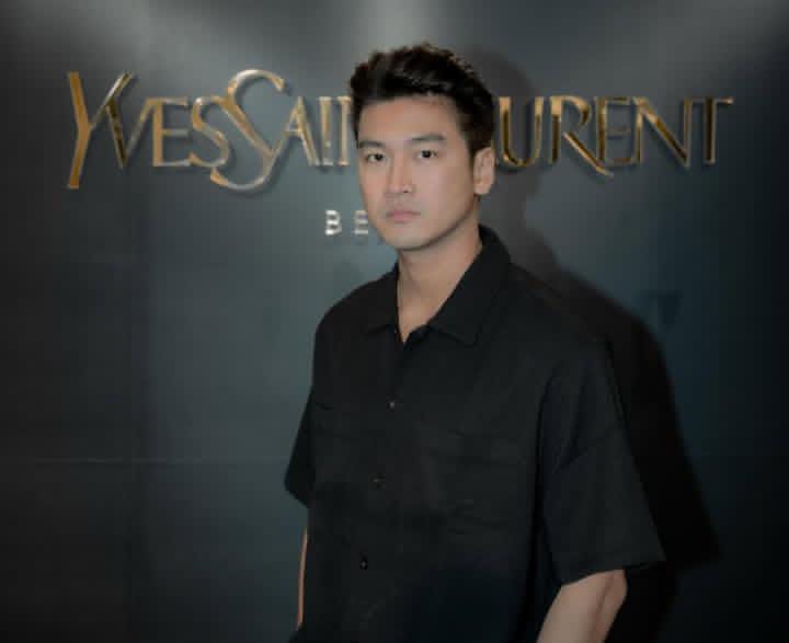 Anrez Putra Adelio atau yang lebih dikenal dengan Anrez Adelio