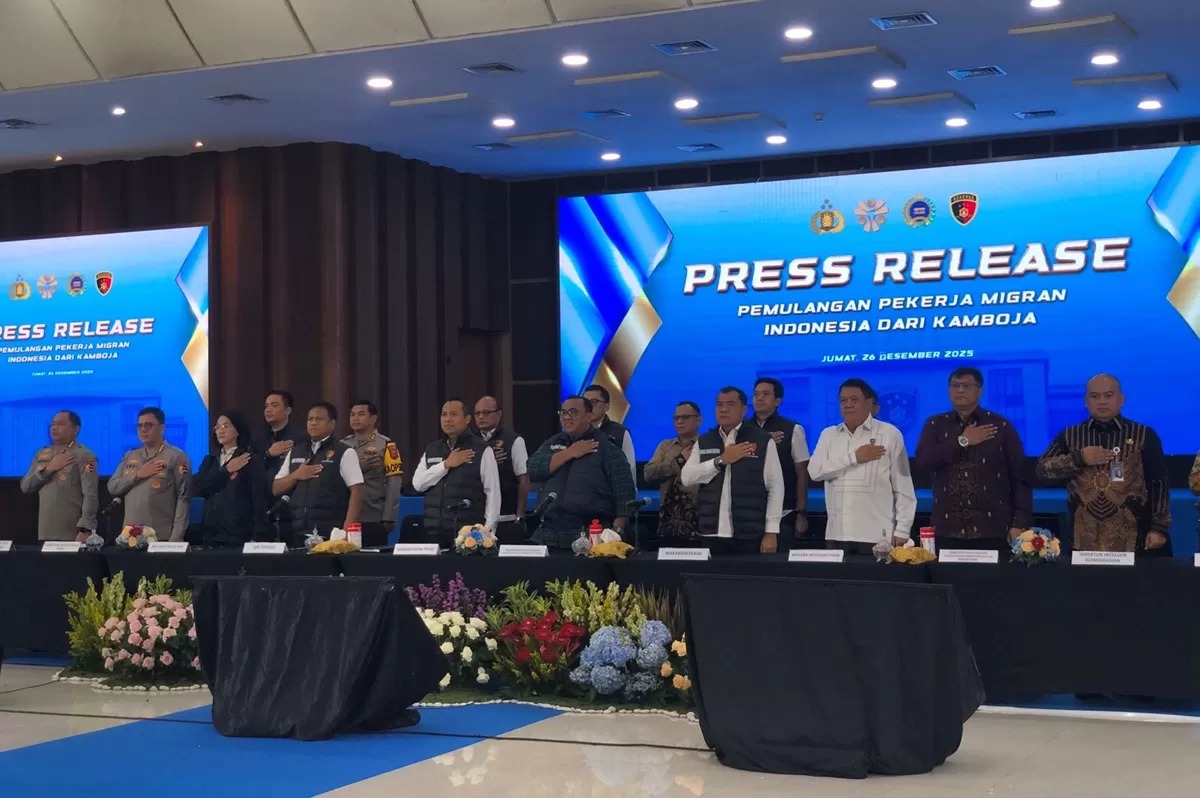 Gerak Cepat Desk Ketenagakerjaan Polri Berhasil Pulangkan 9 WNI Korban TPPO dari Kamboja.