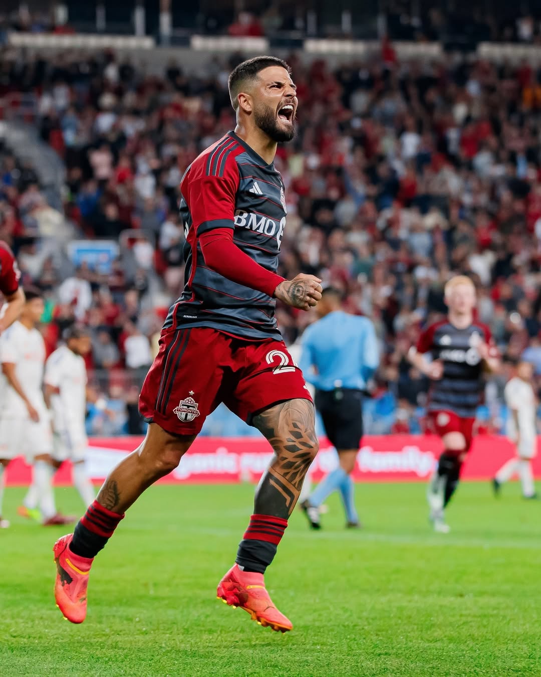 Lazio merekrut Lorenzo Insigne tanpa biaya transfer.