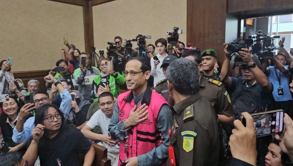 Eks Mendikbudristek Nadiem Anwar Makarim menjalani sidang dakwaan di Pengadilan Tipikor Jakarta, Senin (5/1)