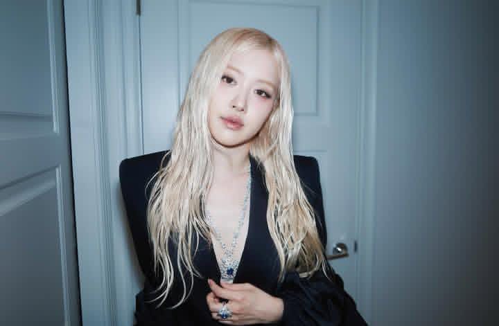 Rose BLACKPINK.