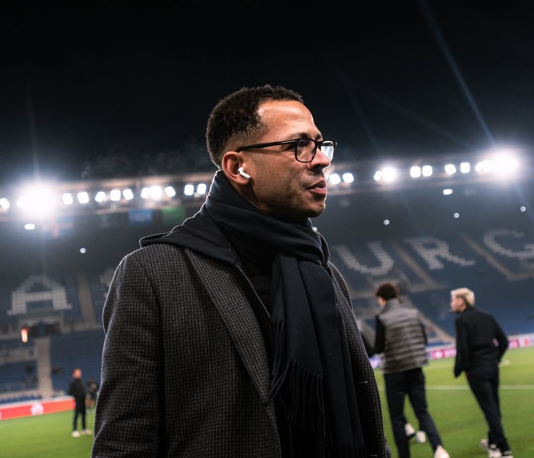 Pelatih Strasbourg, Liam Rosenior, diisukan akan segera menjadi pelatih baru Chelsea.