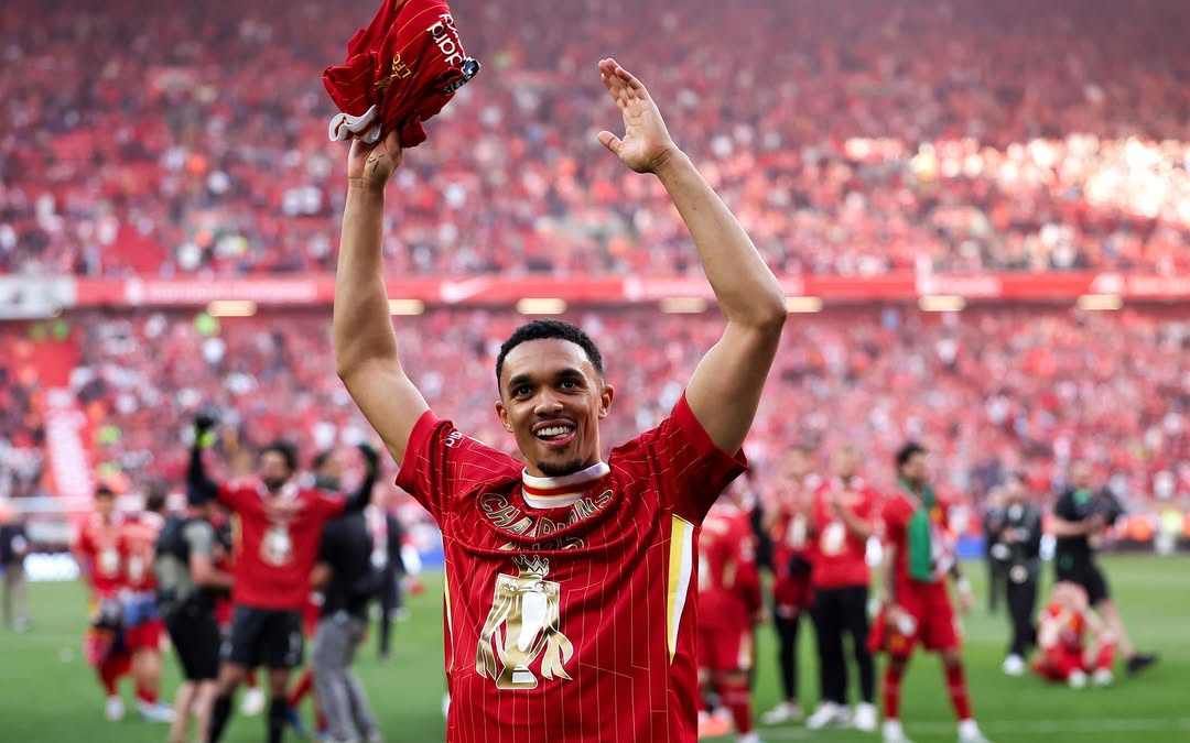Real Madrid menolak tawaran awal Manchester City senilai &euro; 40 juta untuk Trent Alexander-Arnold di bursa transfer.
