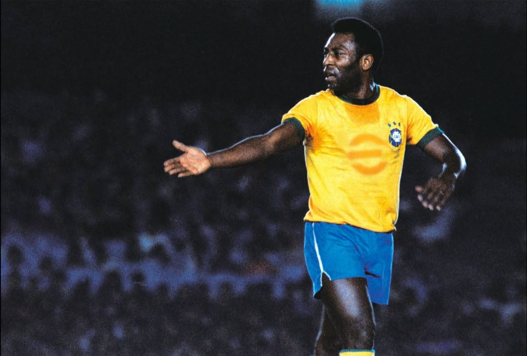 Pel&eacute; kembali dinobatkan sebagai striker terbaik sepanjang sejarah
