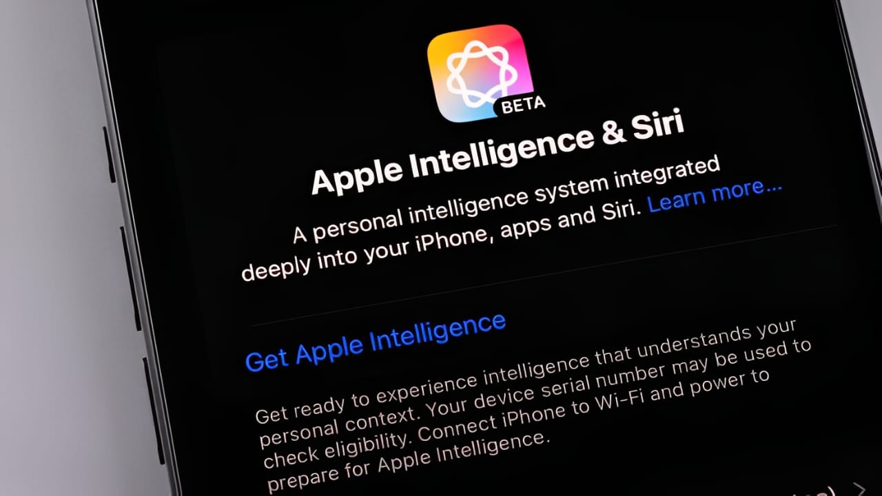 Apple resmi menggandeng Gemini sebagai tulang punggung Siri yang baru.