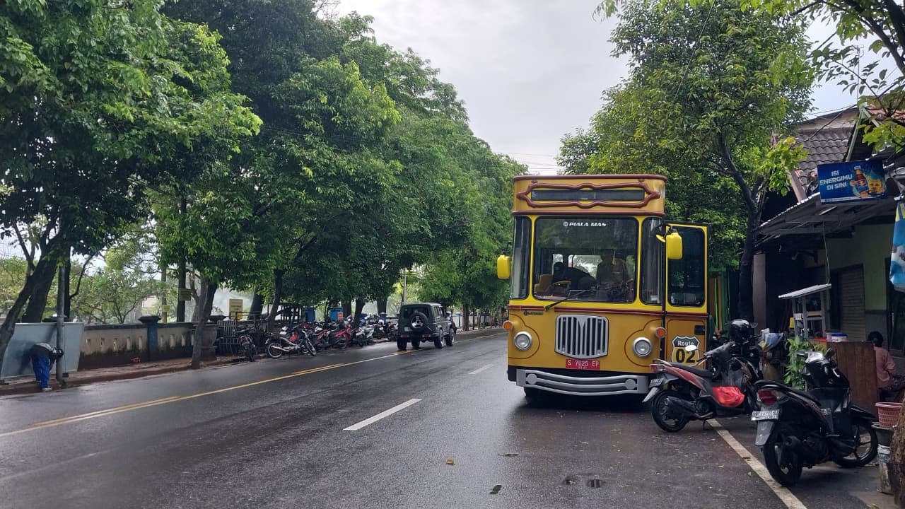 Pemkab Tuban mengalokasikan APBD untuk operasional Bus Si Mas Ganteng agar tetap gratis