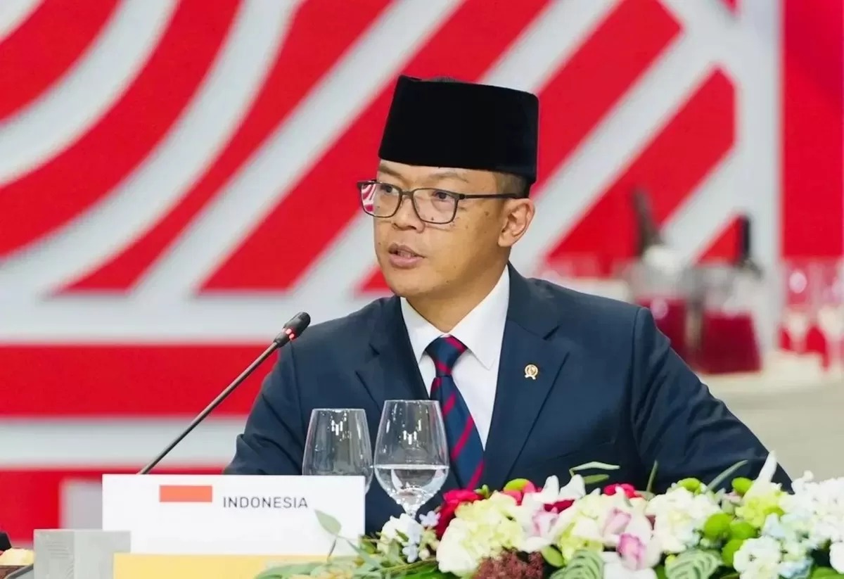 Menteri Luar Negeri (Menlu) Sugiono.