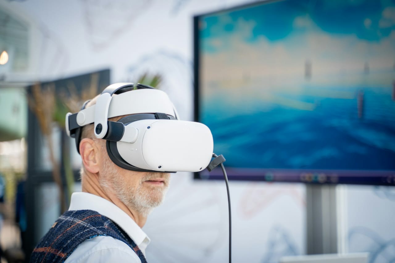 Meta resmi tutup tiga studio VR.