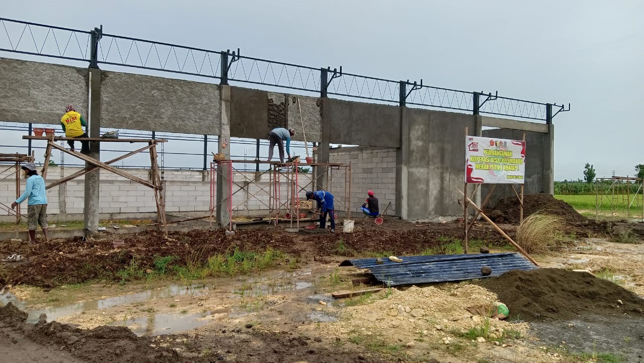 Bangunan gedung Koperasi Desa/Kelurahan Merah Putih di Desa Kapu, Kecamatan Merakurak.