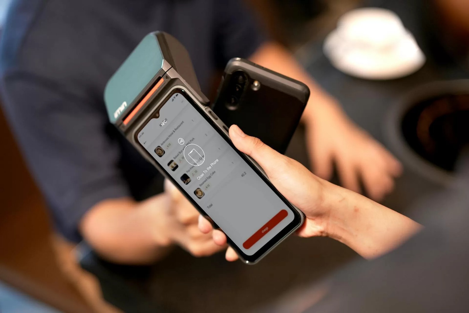 Ilustrasi pelarangan penggunaan handphone di sekolah.