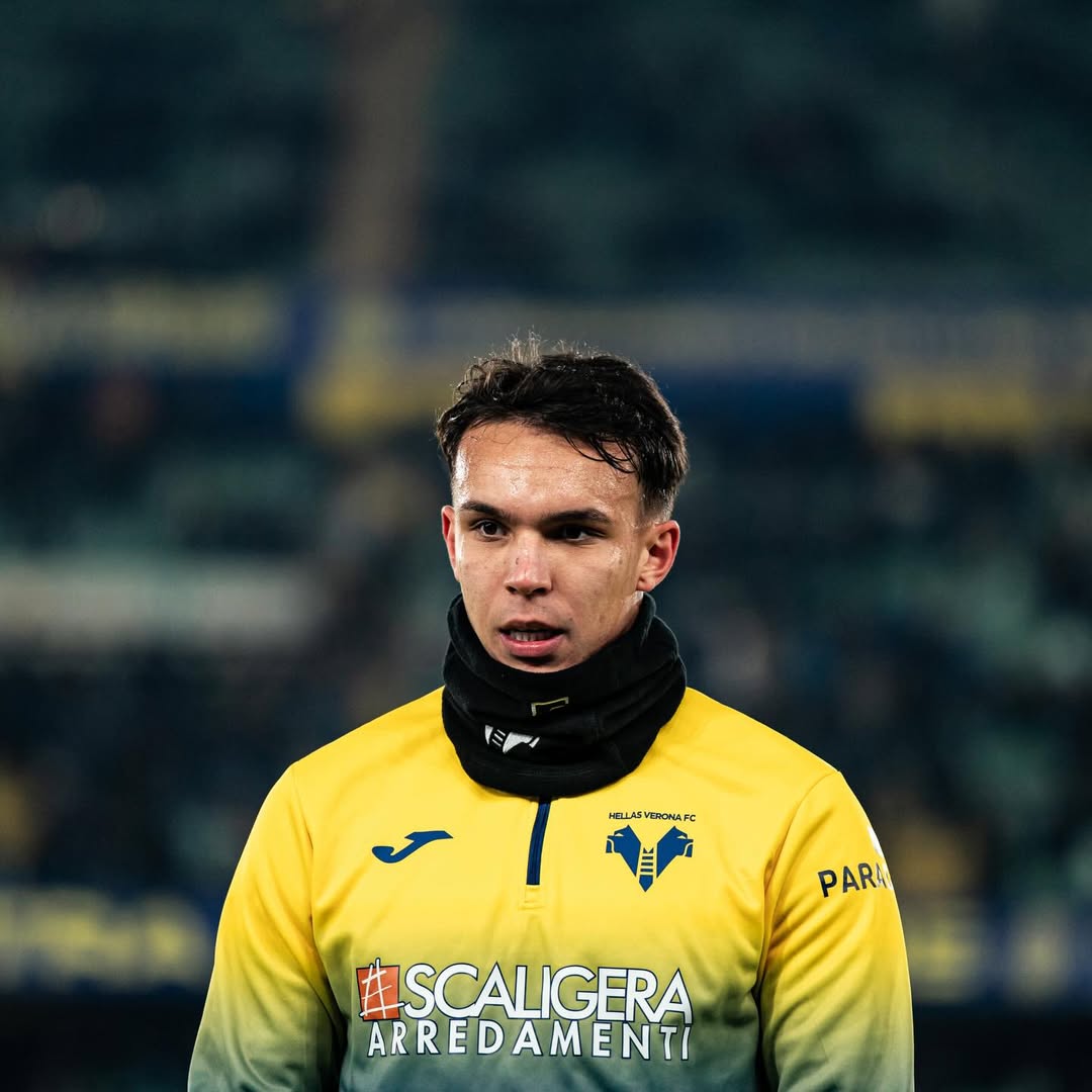 Napoli bergerak senyap dengan merekrut Giovane dari Verona