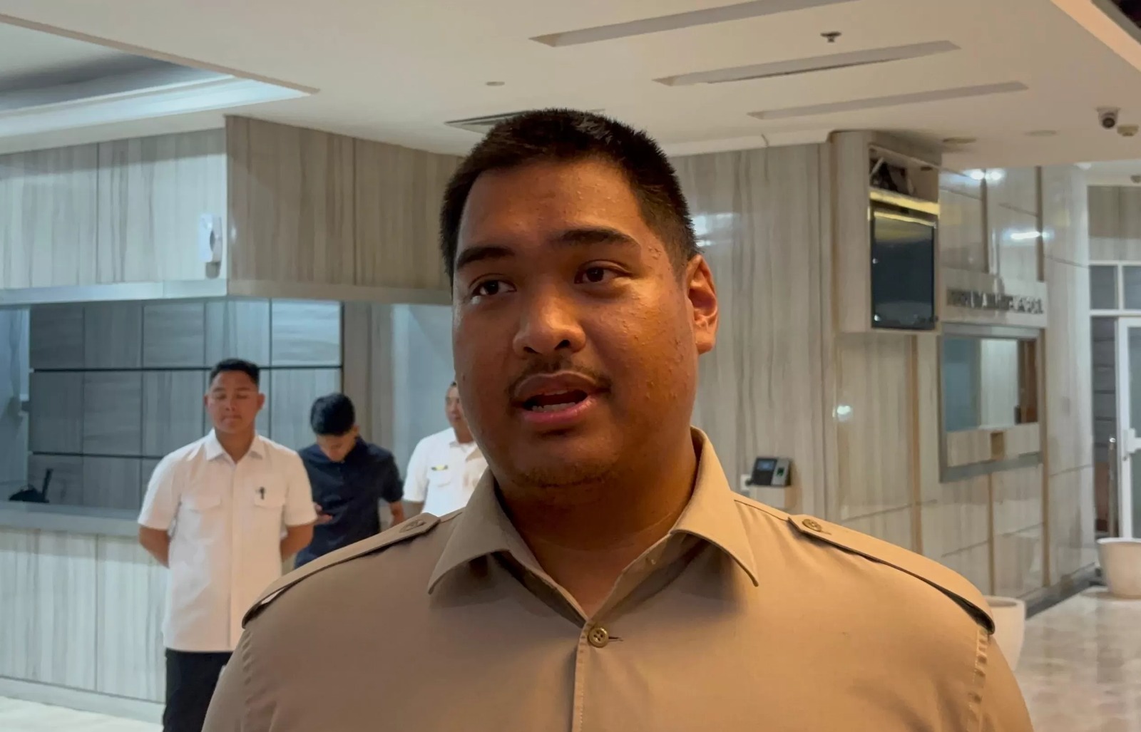 Dito Ariotedjo mengunjungi Kemenpora setelah dirinya diumumkan tak lagi menjadi sebagai Menpora RI, per Senin (8/9).