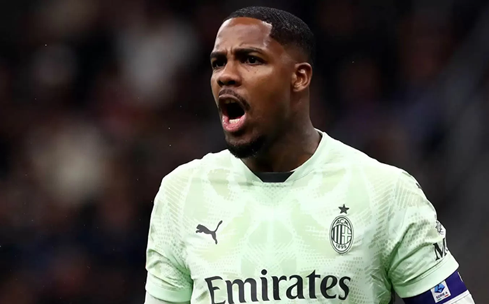 AC Milan memilih stabilitas dengan memperpanjang kontrak Mike Maignan.&nbsp;