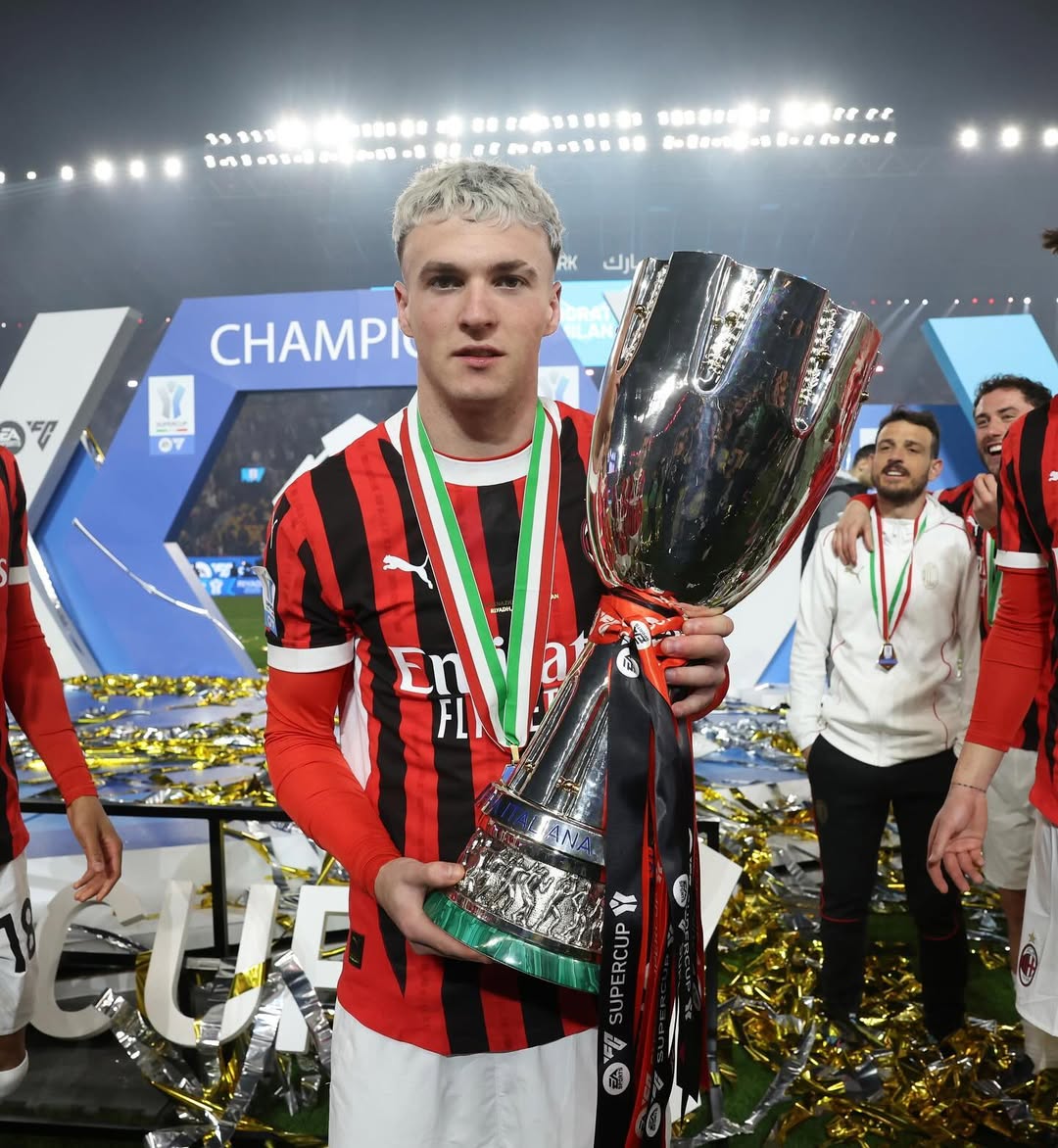 Bournemouth siap menebus Alex Jimenez secara permanen dari AC Milan dengan nilai &euro;22 juta