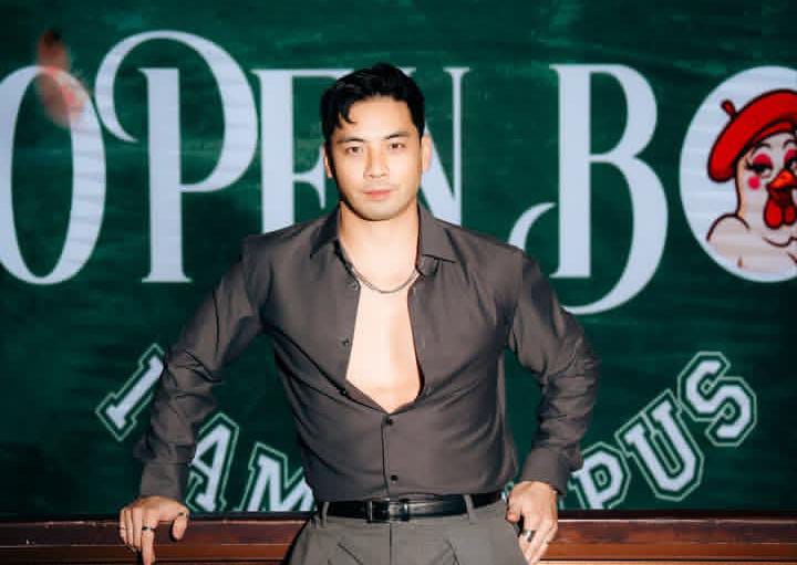 Aktor dalam film Balas Budi, Yoshi Sudarso.