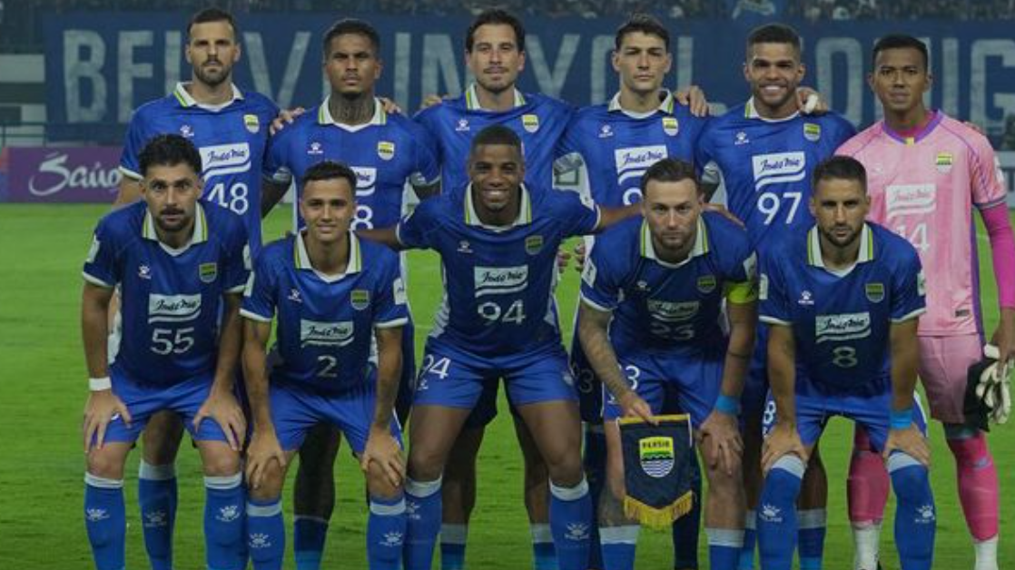 Lima pertandingan di dua kompetisi menanti Persib Bandung sepanjang Februari